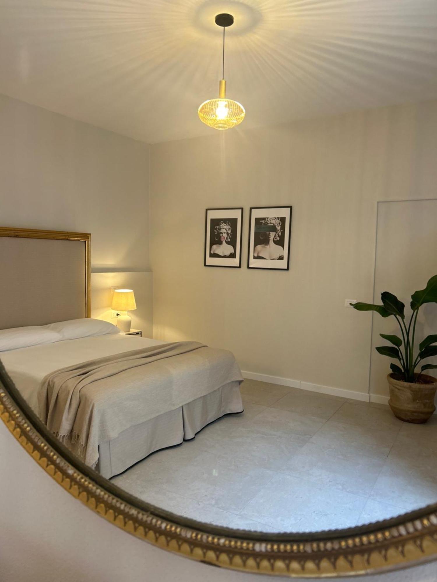 Notus Rooms 노토 외부 사진
